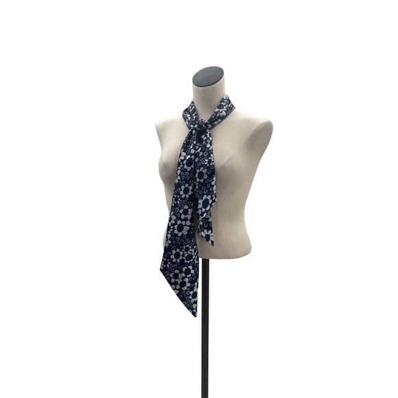 70s Flower Power Navy & White Daisy Print Accent Scarf - Picture 8 of 10